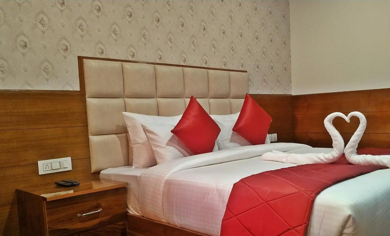 Himalyan Heights Hotel Shimla Exterior foto